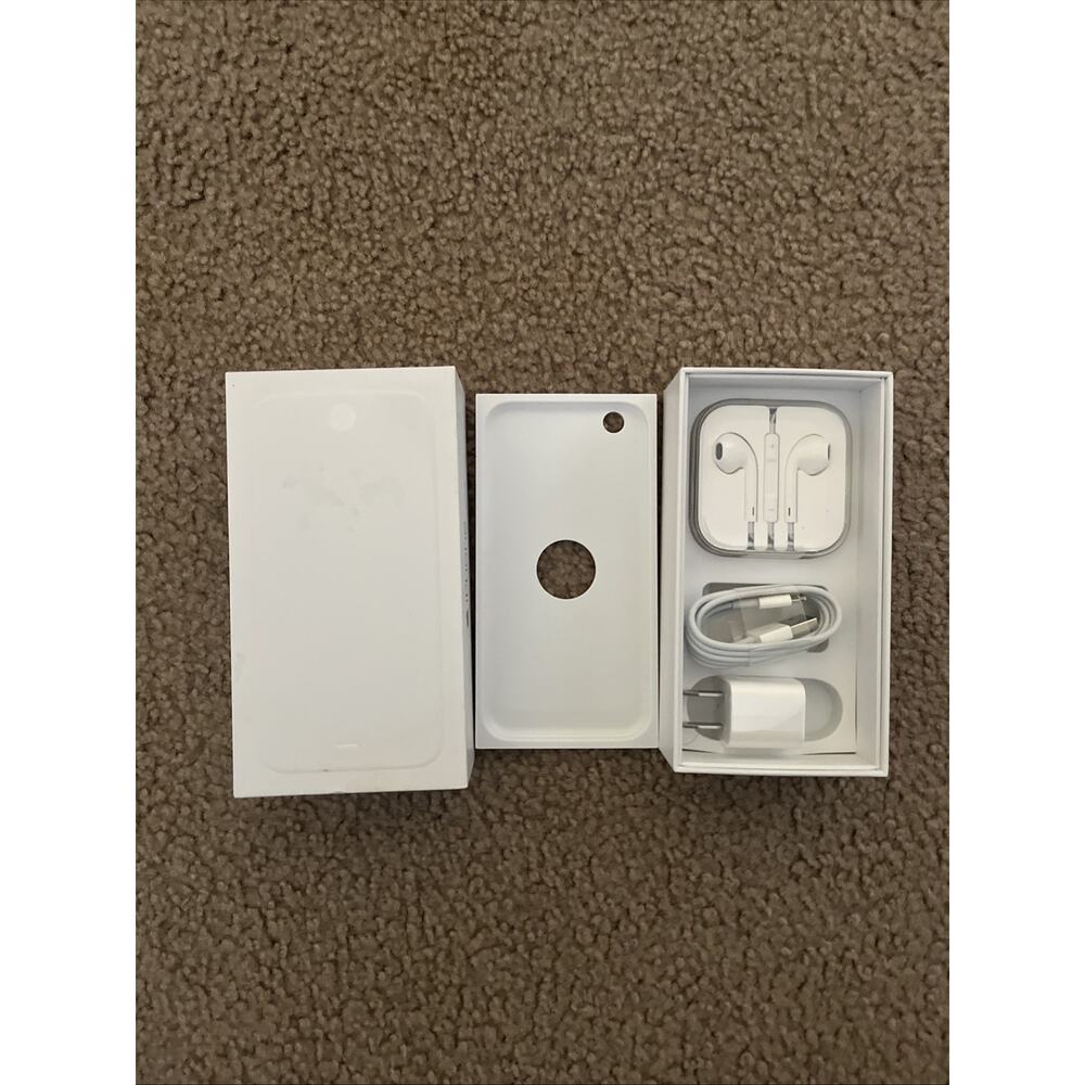 Apple iPhone 6 16gb space grey ***BOX, Charger, Ear ONLY* Very Good condition.